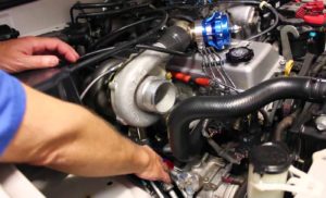 GLAUCO DINIZ DUARTE - Como Funciona Um Motor Turbo (Turbocompressor)